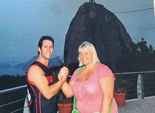 202860_b3ba90dd4da3472794c121dbf3619128~mv2